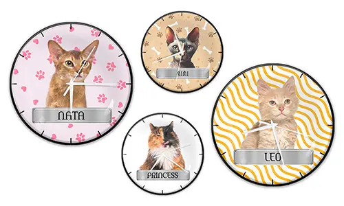 Vægur med kattens navn