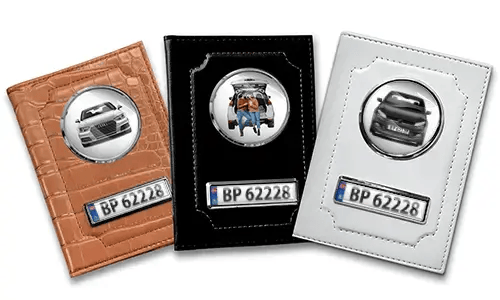 Porta documenti auto standard per il tuo ragazzo con auto/foto e targa