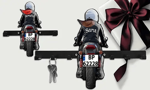 Personalised keyholder-wall for your best friend with his/her name and licence plate