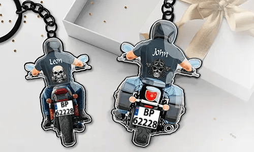 Porte-clés de biker avec le prénom de ton père !