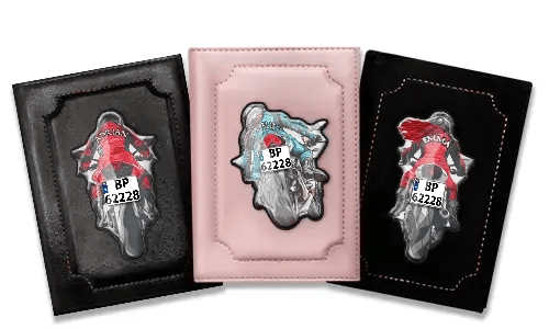 Etui na dowód rejestracyjny z Twoim imieniem i tablicą rejestracyjną