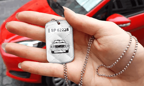 dog tags selbst gestalten mit Weiß Leder Hintergrund dog tag halskette