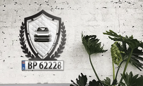 metallschild gestalten schwarz gepulvert mit Weißes Leder Hintergrund aluminiumschilder mit gravur