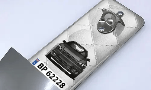 gallery-wall-bottle-opener-with-cap-cratcher-3