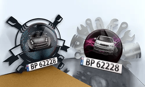 Autoschlüsselanhänger in zwei Varianten auf dem Tisch persönlicher schlüsselanhänger