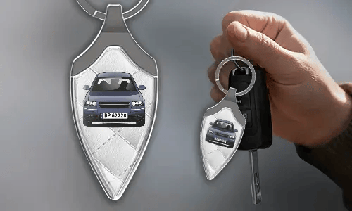 gallerykeychain-self-design-1