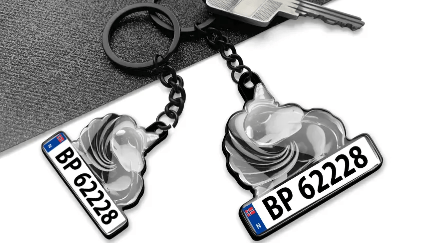 head-keychain-unicorn-epoxy-with-license-plate